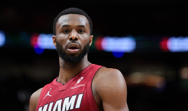 天博体育-今天效率挺高！维金斯13中8&amp;三分7中4砍下24+5 无奈球队惨败